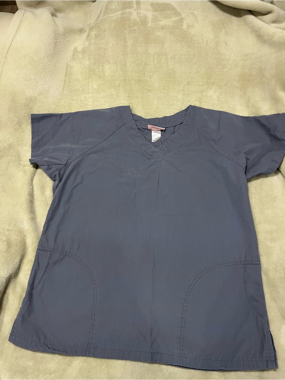 Women’s V-Neck Scrub Top in Dusty Blue
